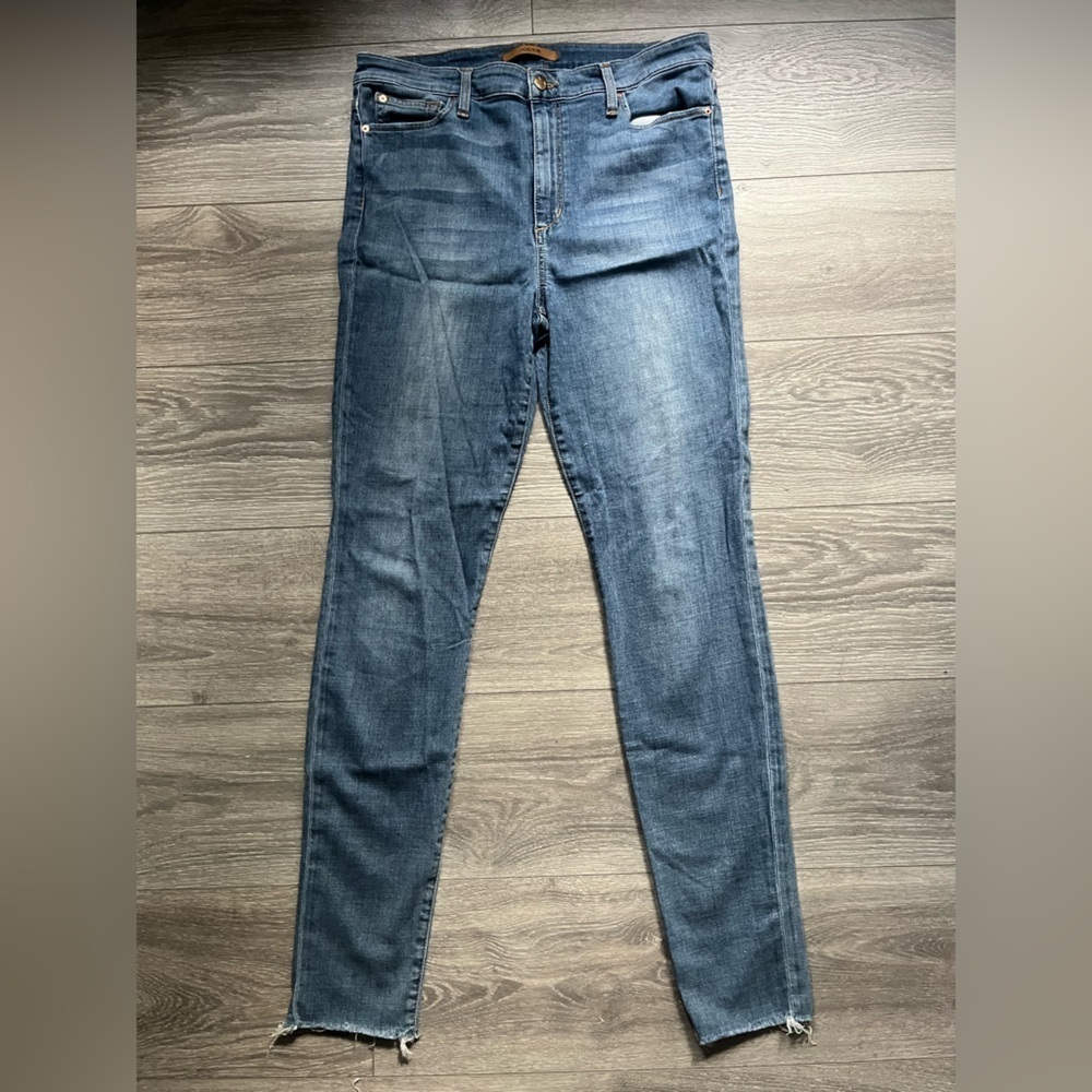 Joe’s Jeans Blue Denim Raw Hem Flawless The Charlie High Rise Pants Size 31 Fall